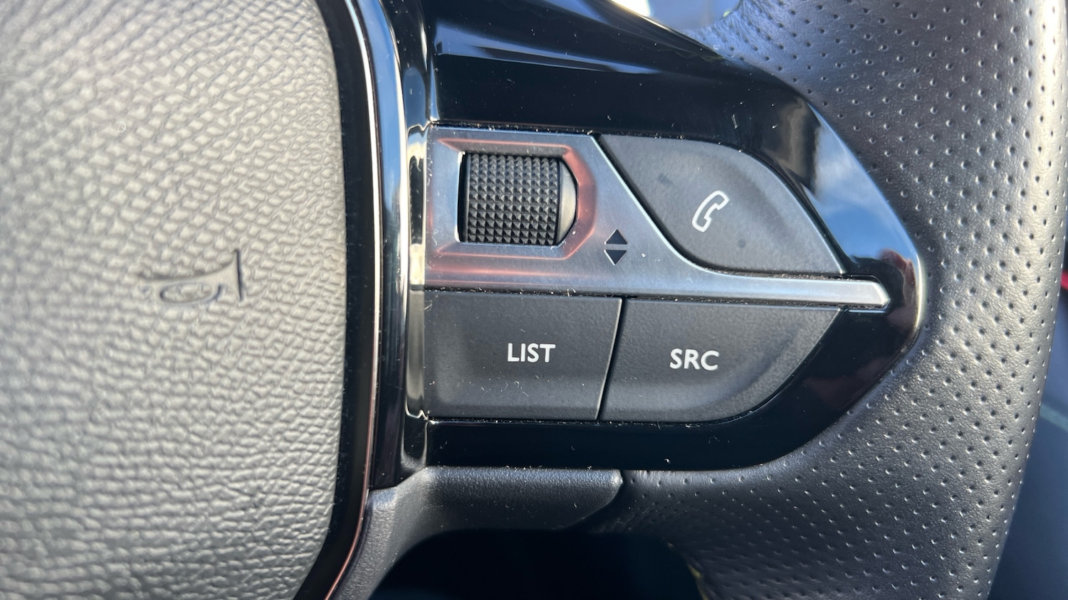 Used Peugeot 208 2021 for sale - 77222894: Photo 33