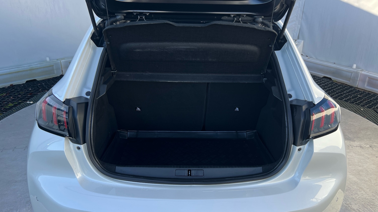 Used Peugeot 208 2021 for sale - 77222894: Photo 4