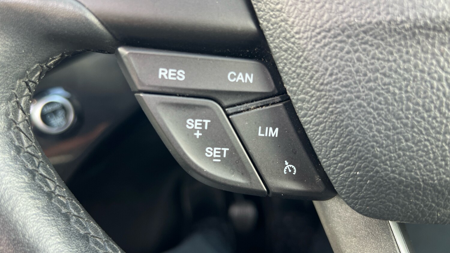 Used Ford Kuga 2018 for sale - 77379112: Photo 37