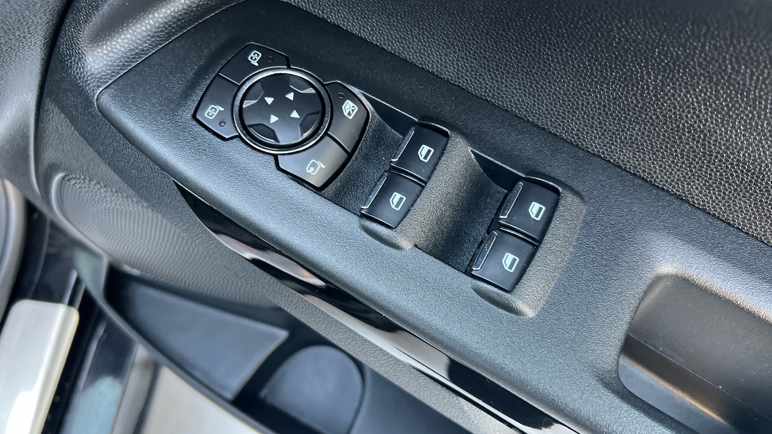 Used Ford Ecosport 2018 for sale - 76719200: Photo 40