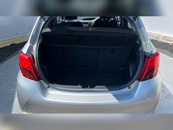Used Toyota Yaris 2016 for sale - 79208301: Photo