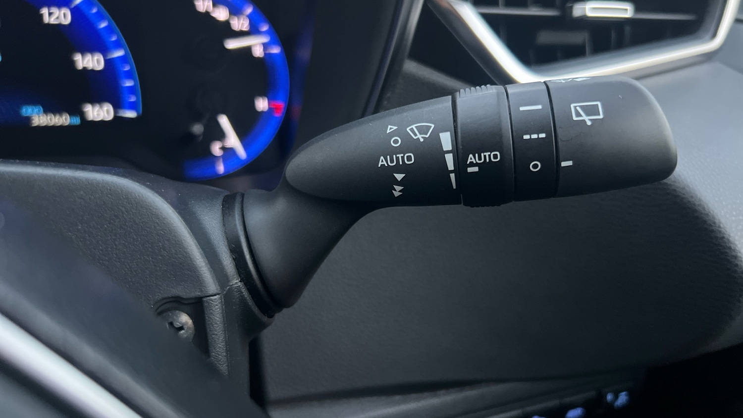 Used Toyota Corolla 2020 for sale - 76922354: Photo 34