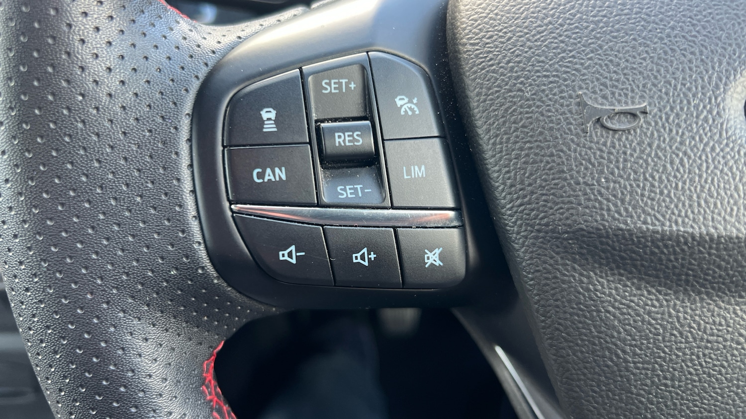 Used Ford Focus 2023 for sale - 76640790: Photo 33