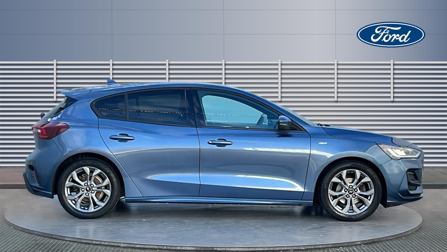 Used Ford Focus 2023 for sale - 76640790: Photo 5