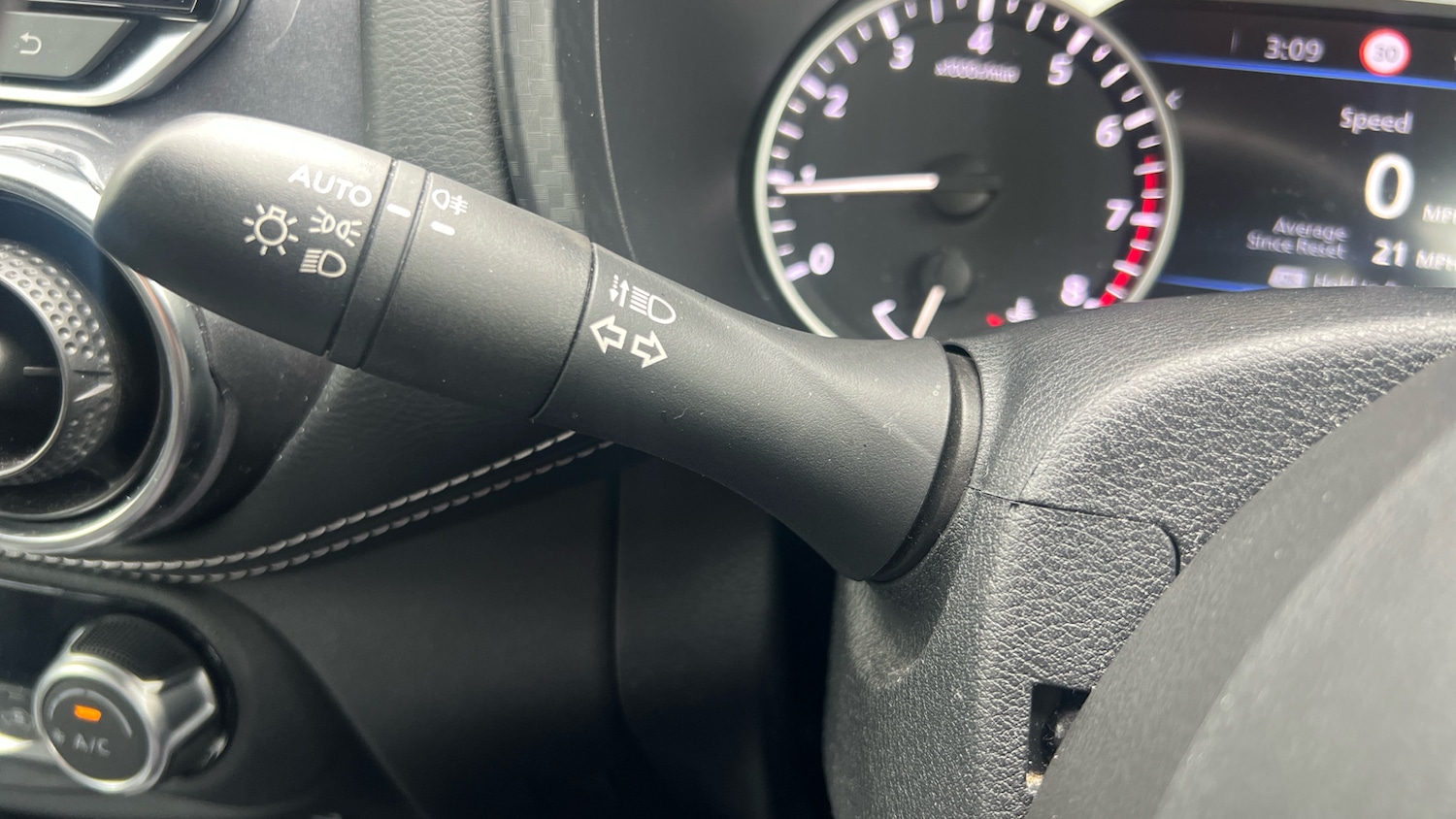 Used Nissan Juke 2023 for sale - 78042602: Photo 35