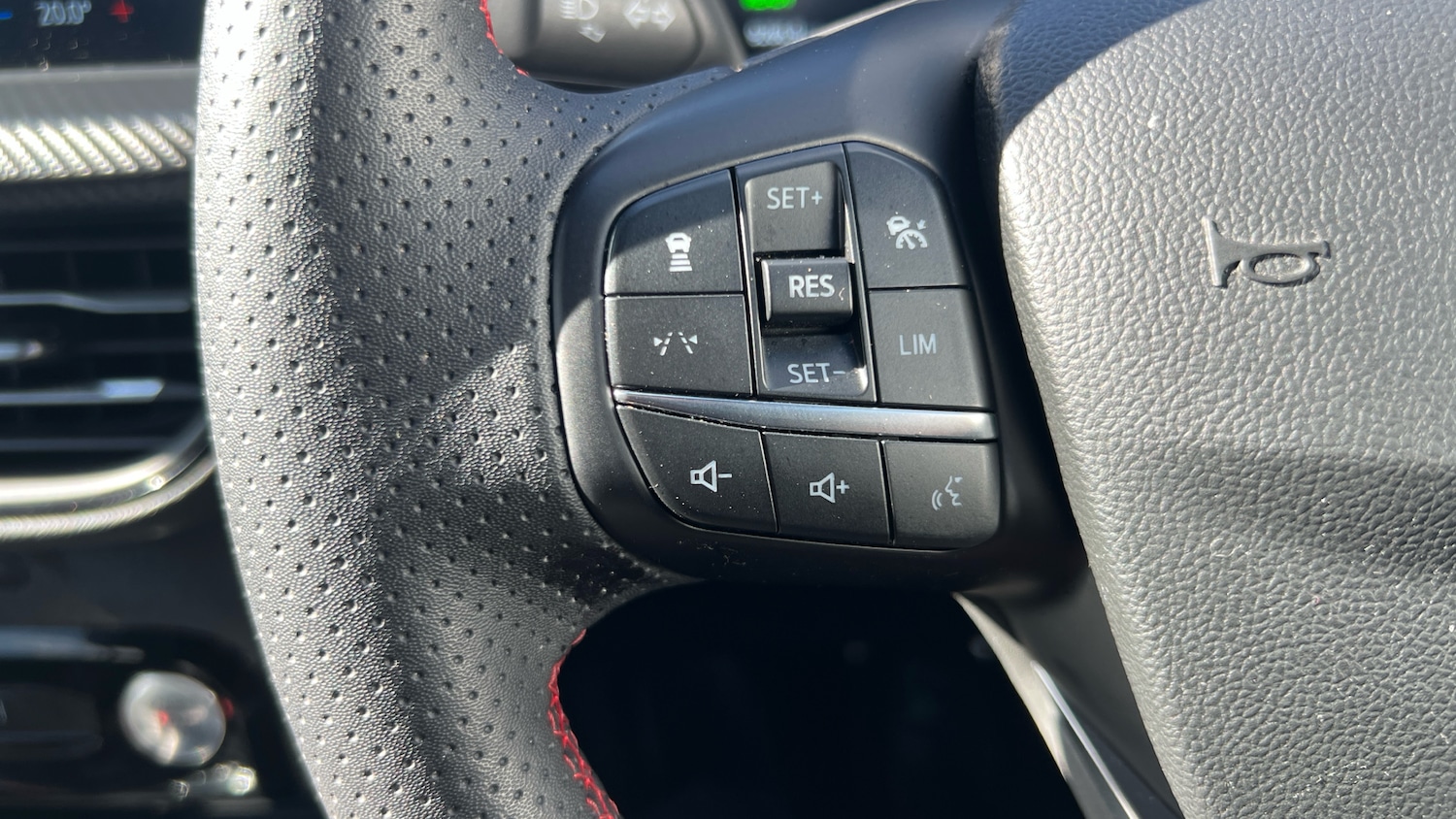 Used Ford Kuga 2024 for sale - 76114862: Photo 34