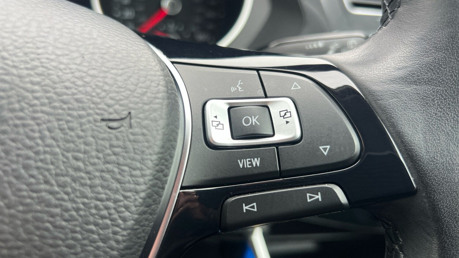 Used Volkswagen Tiguan 2020 for sale - 77404445: Photo 32