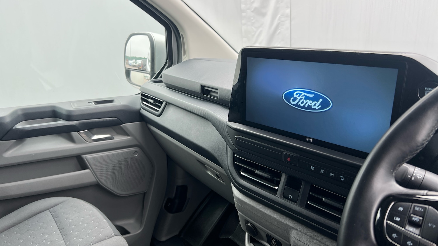 Used Ford Transit Custom 2024 for sale - 76253131: Photo 14