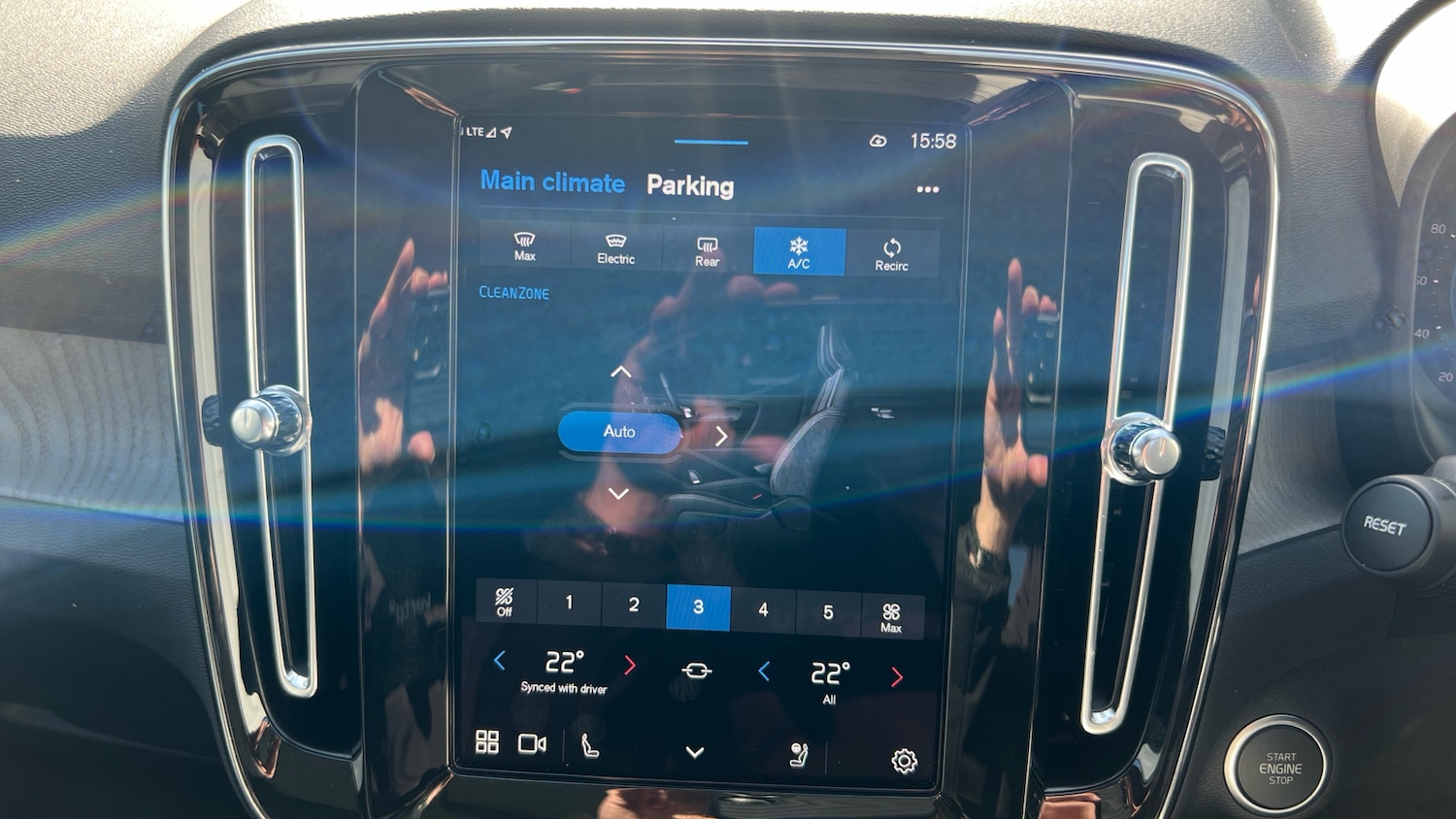 Used Volvo XC40 2024 for sale - 78149813: Photo 24