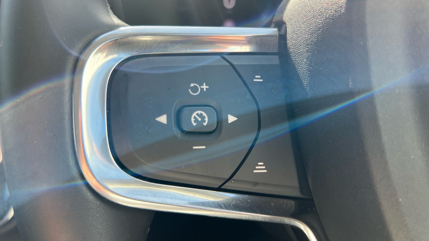 Used Volvo XC40 2024 for sale - 78149813: Photo 36