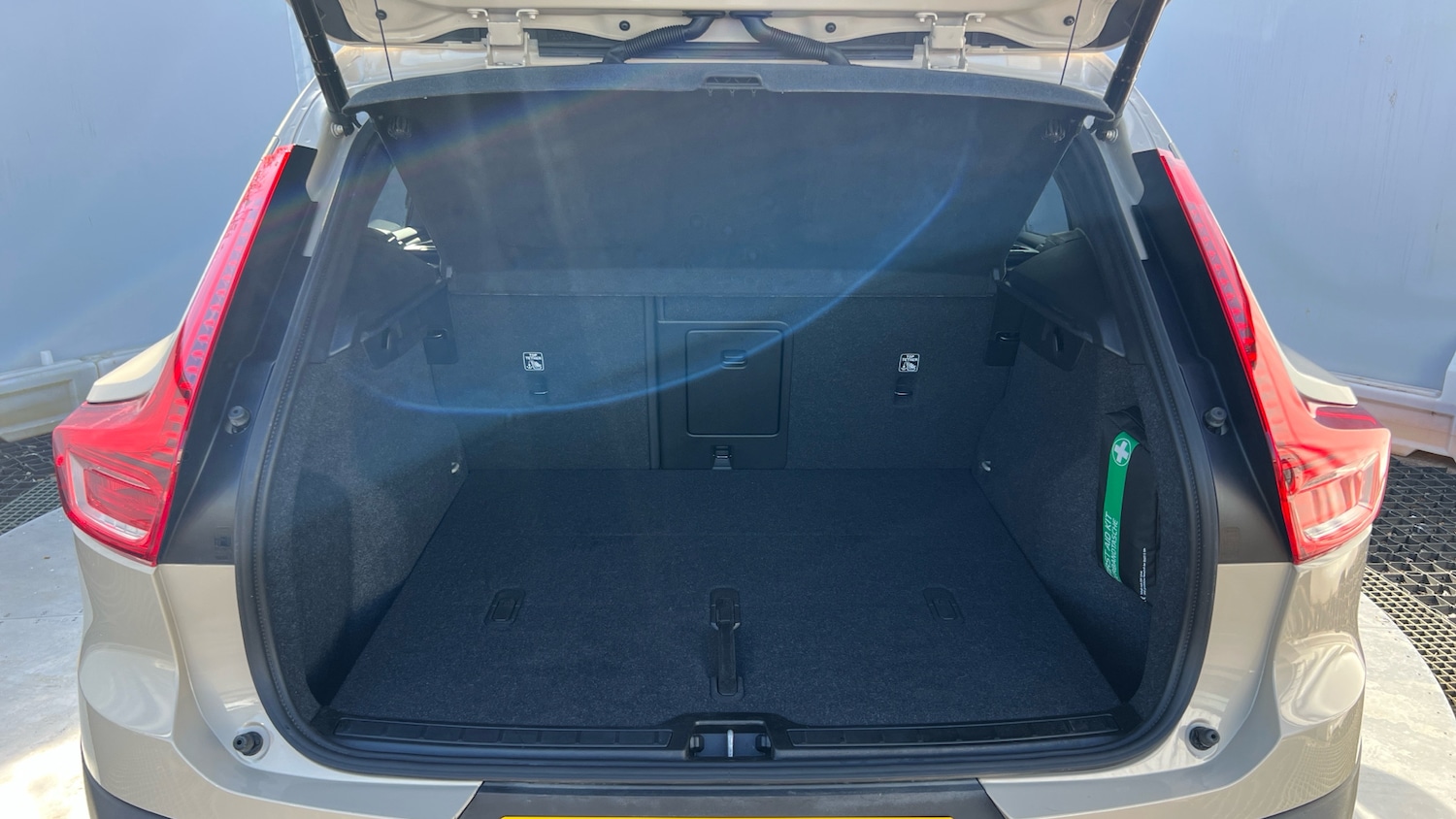 Used Volvo XC40 2024 for sale - 78149813: Photo 4