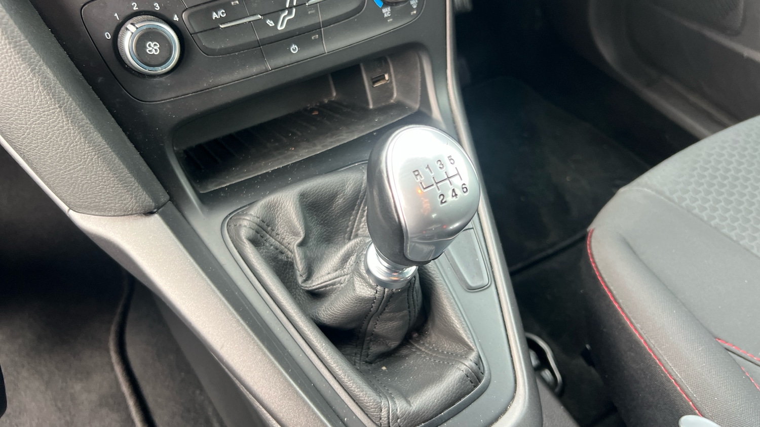 Used Ford Focus 2018 for sale - 77168459: Photo 13