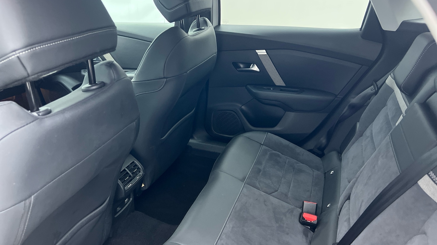 Used Citroen C4 2023 for sale - 77085420: Photo 16