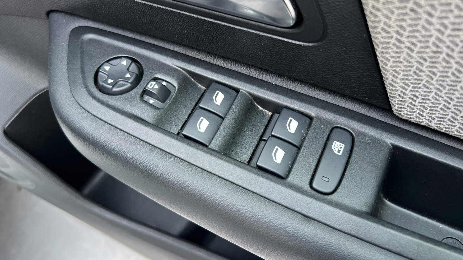 Used Citroen C4 2023 for sale - 77085420: Photo 42