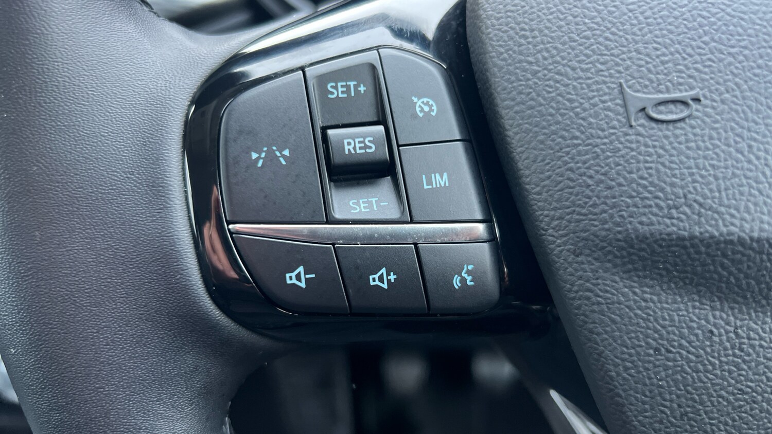 Used Ford Kuga 2025 for sale - 77502575: Photo 34