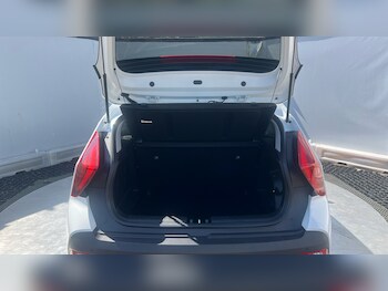 Used Hyundai BAYON 2023 for sale - 79572602: Photo