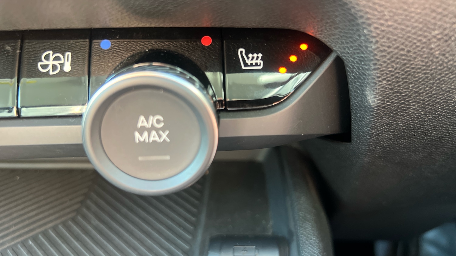 Used Citroen C4 2023 for sale - 77935124: Photo 26