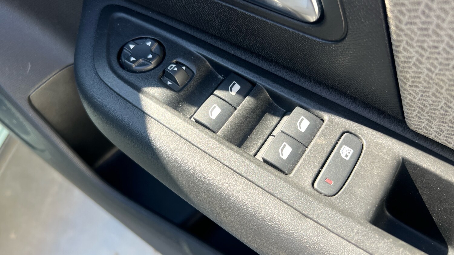 Used Citroen C4 2023 for sale - 77935124: Photo 39