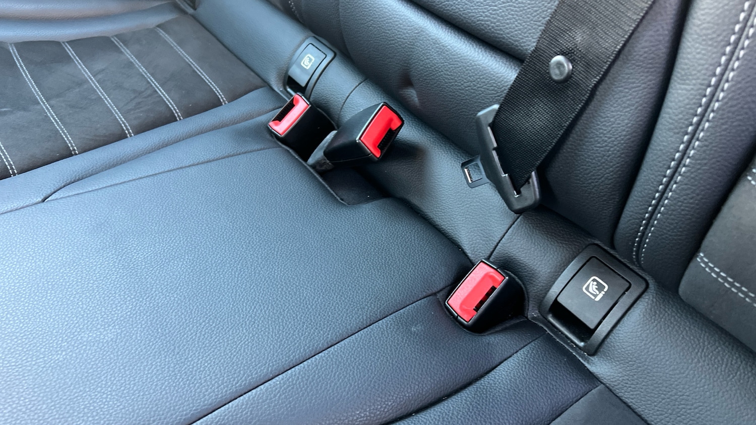 Used Mercedes-Benz C Class 2019 for sale - 76707137: Photo 17