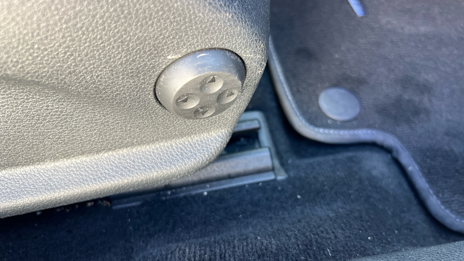 Used Mercedes-Benz C Class 2019 for sale - 76707137: Photo 42