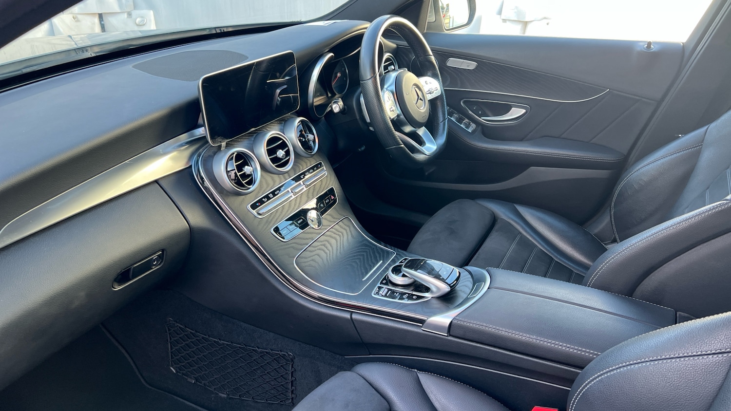 Used Mercedes-Benz C Class 2019 for sale - 76707137: Photo 9