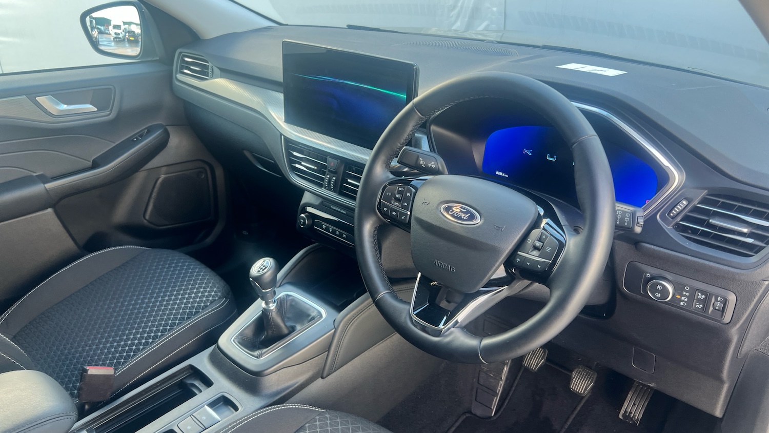 Used Ford Kuga 2025 for sale - 76922347: Photo 11