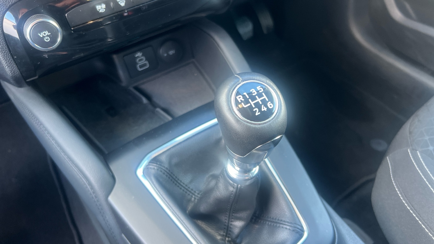 Used Ford Kuga 2025 for sale - 76922347: Photo 13