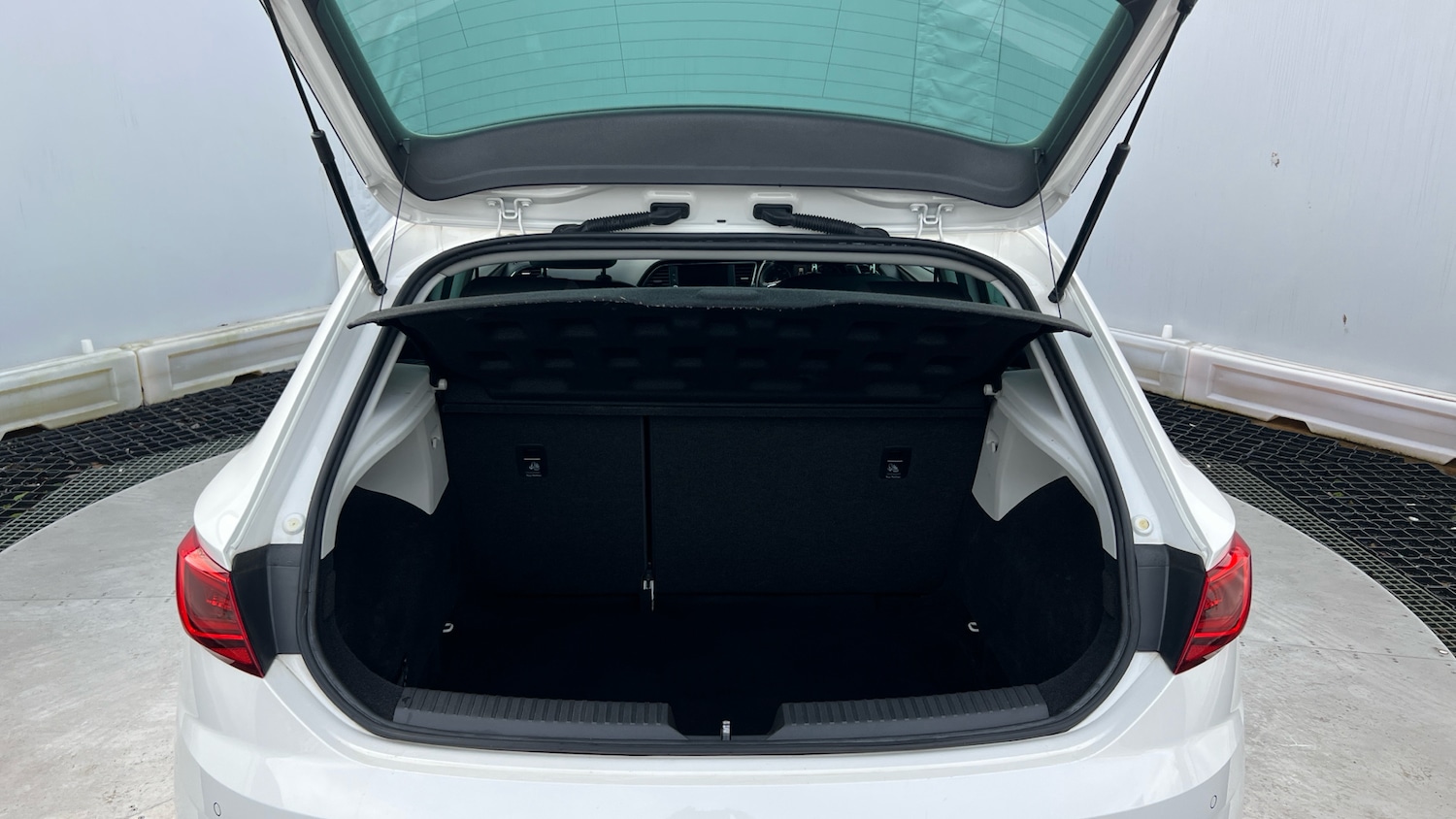 Used SEAT Leon 2018 for sale - 77532615: Photo 4