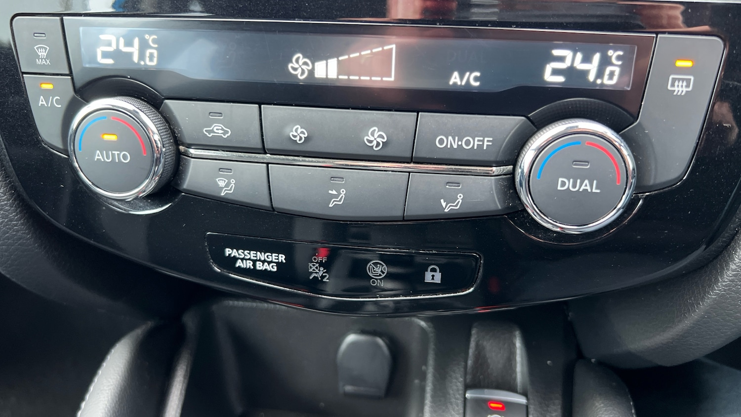 Used Nissan Qashqai 2018 for sale - 76958450: Photo 24