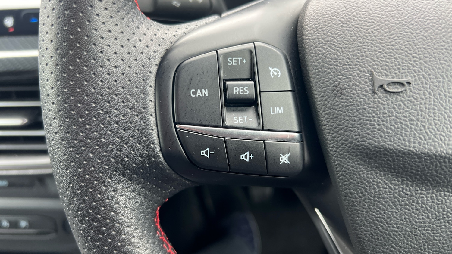 Used Ford Focus 2023 for sale - 77447021: Photo 32