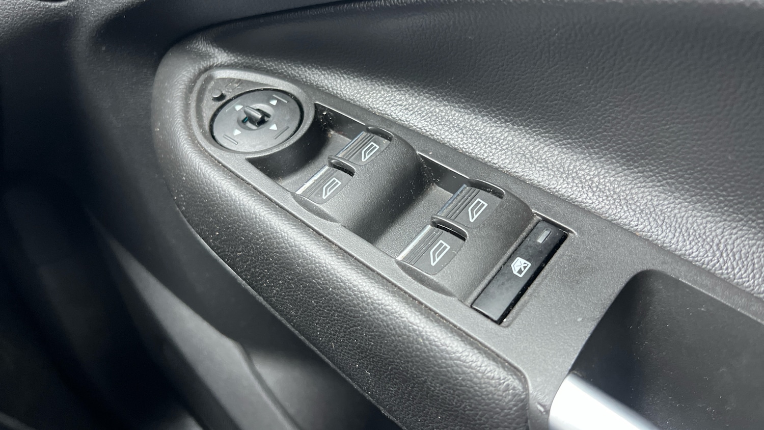 Used Ford Kuga 2017 for sale - 77544570: Photo 41