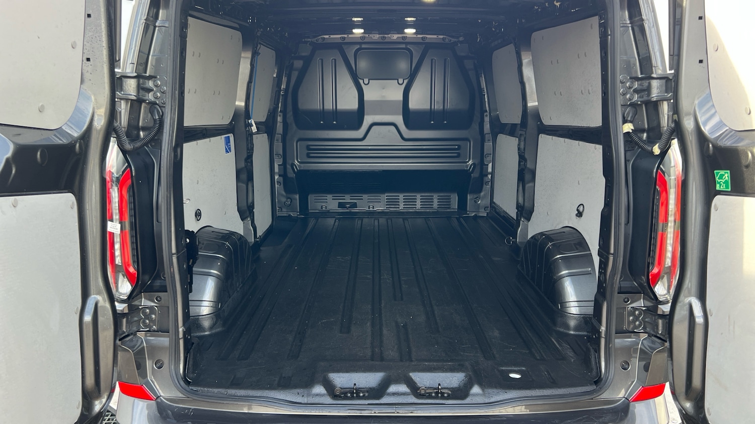 Used Ford Transit Custom 2024 for sale - 76493794: Photo 4