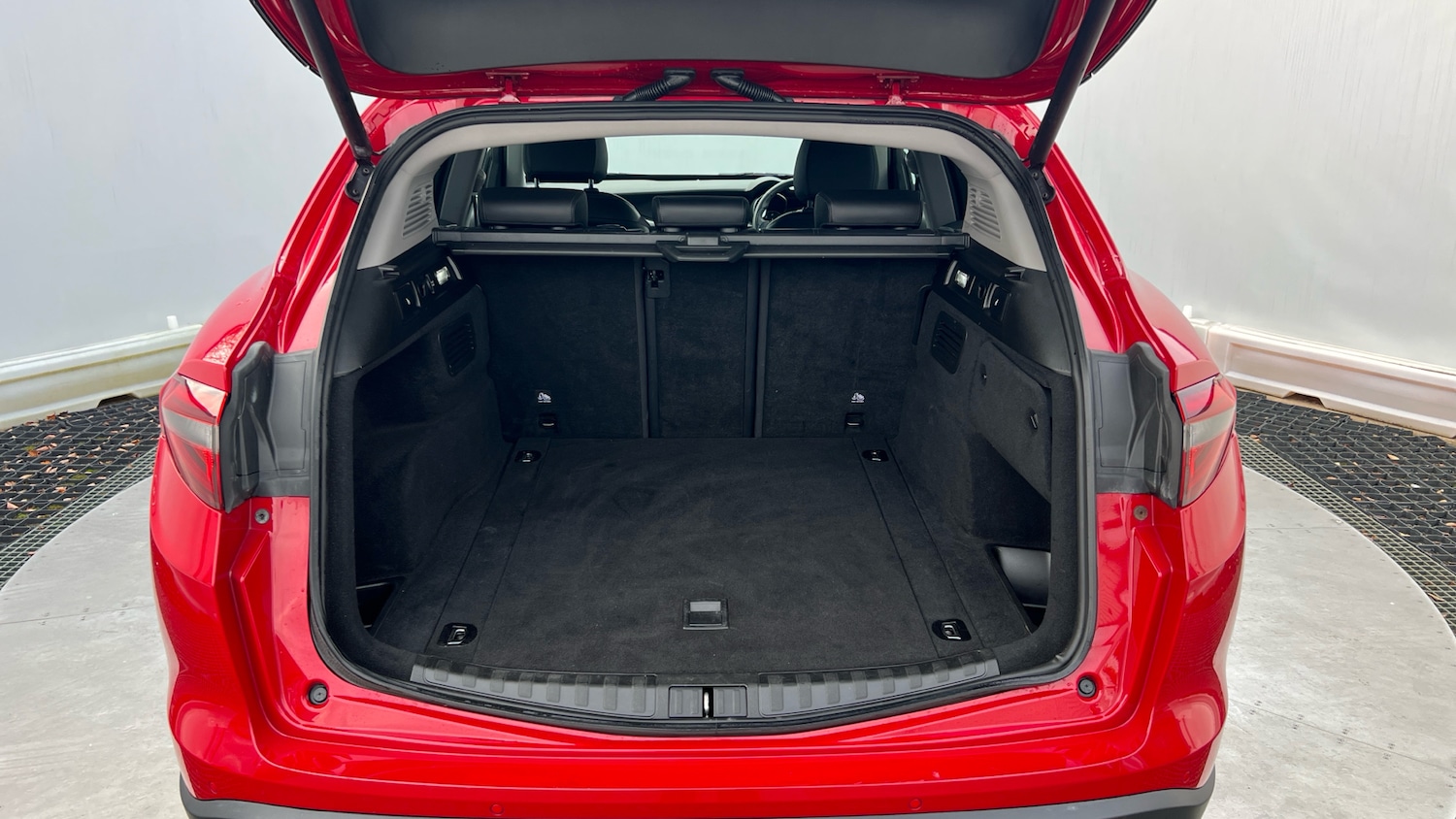 Used Alfa Romeo Stelvio 2018 for sale - 77663351: Photo 4