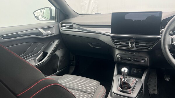 Used Ford Focus 2023 for sale - 76219623: Photo 14