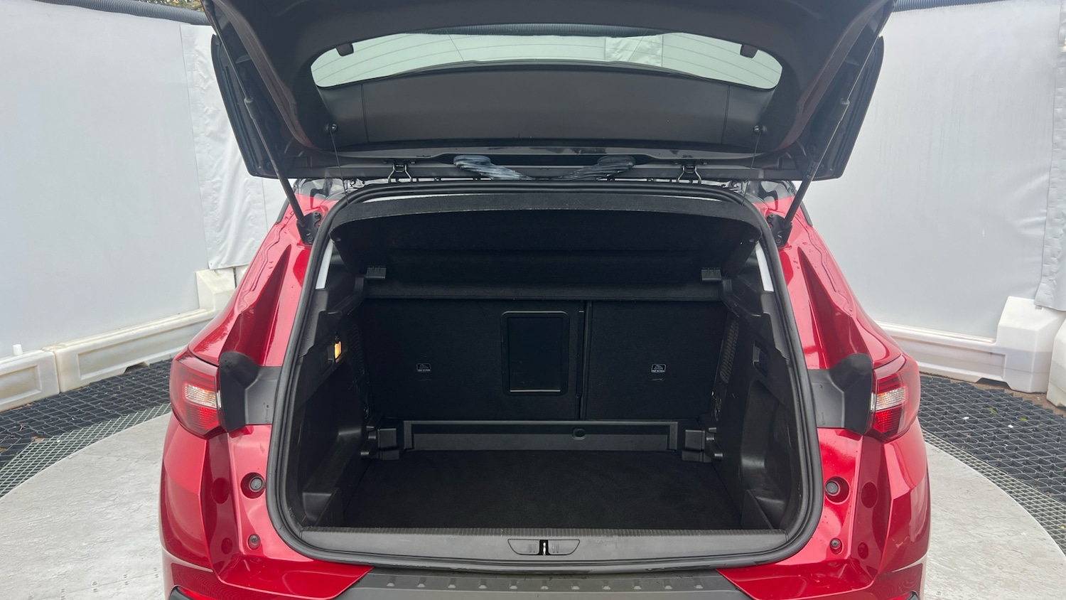 Used Vauxhall Grandland X 2021 for sale - 76330339: Photo 4