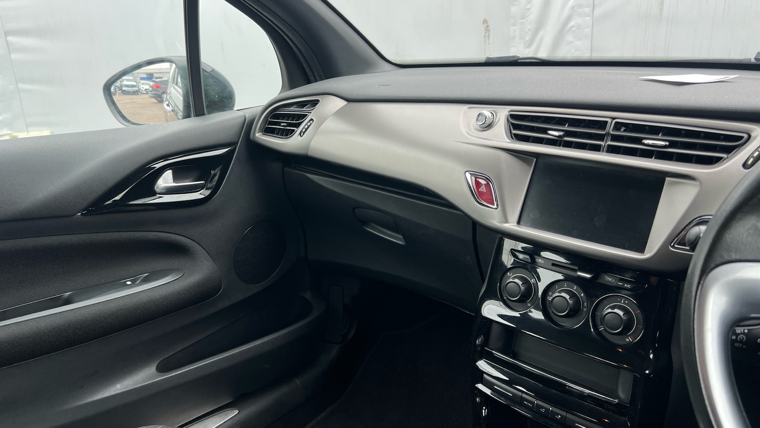 Used DS Automobiles DS 3 2016 for sale - 77324379: Photo 14