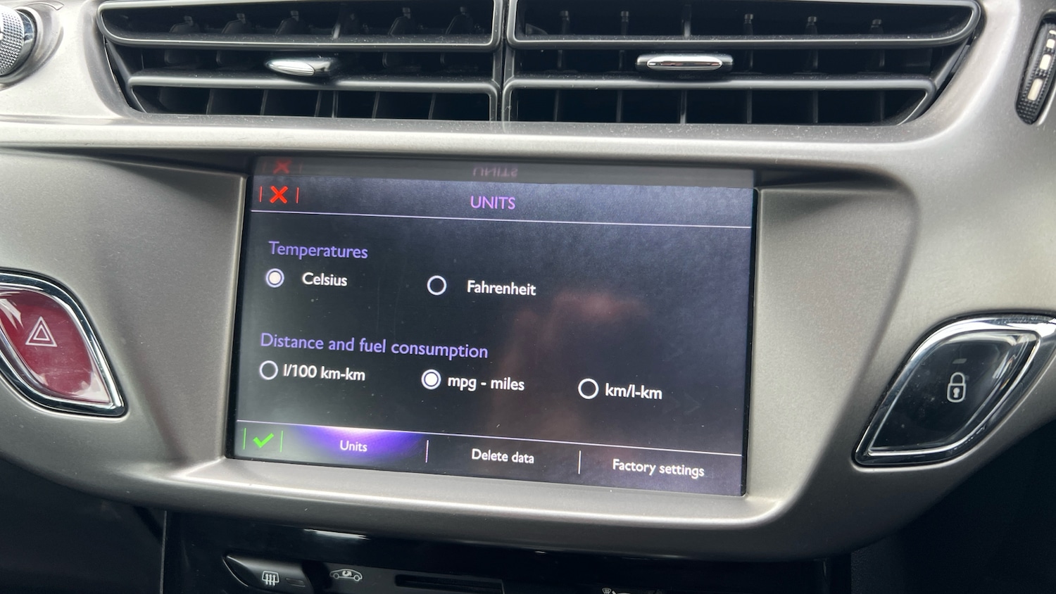 Used DS Automobiles DS 3 2016 for sale - 77324379: Photo 22