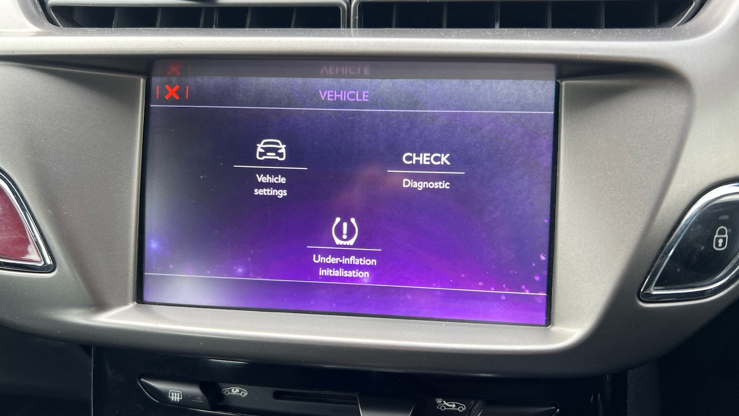 Used DS Automobiles DS 3 2016 for sale - 77324379: Photo 23