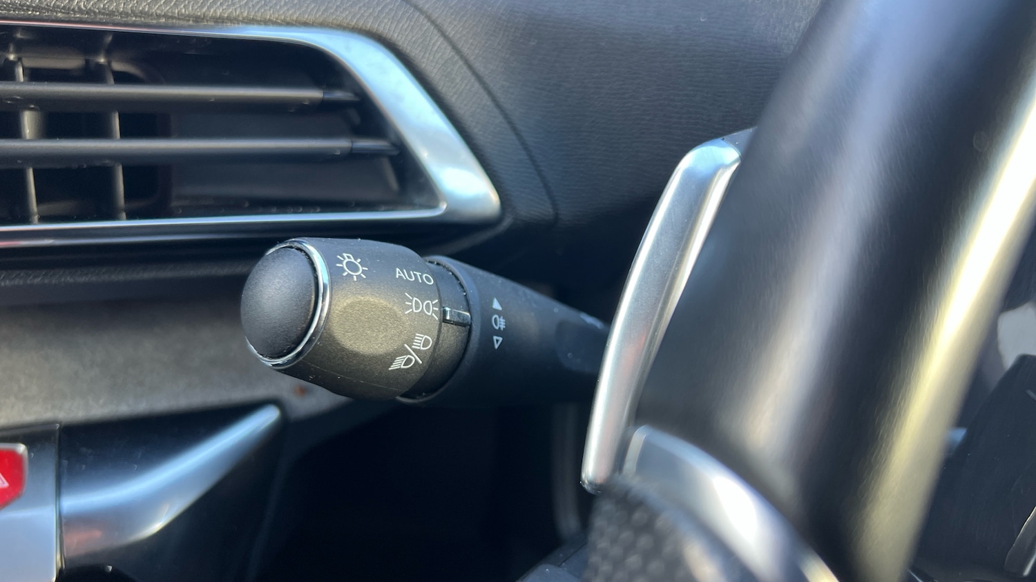 Used Peugeot 5008 2023 for sale - 76777943: Photo 34