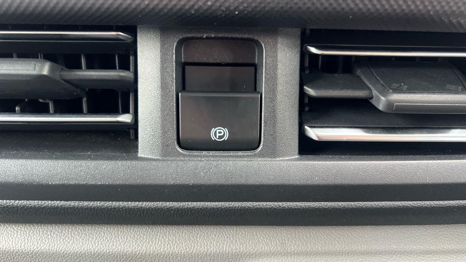 Used Ford Transit Custom 2024 for sale - 77848792: Photo 43