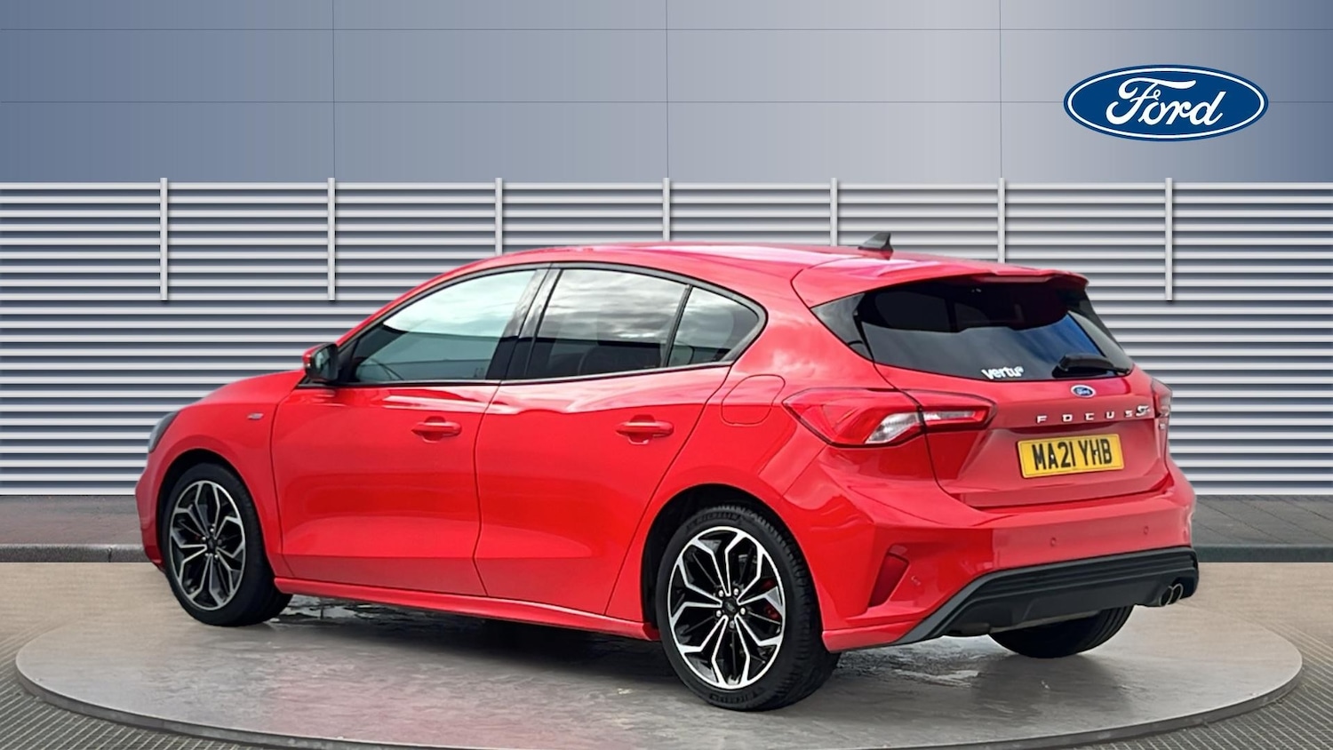 Used Ford Focus 2021 for sale - 76330340: Photo 2