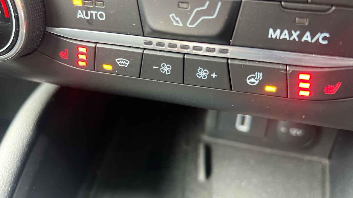 Used Ford Focus 2021 for sale - 76330340: Photo 29