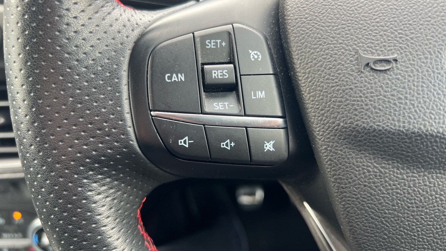 Used Ford Focus 2021 for sale - 76330340: Photo 36