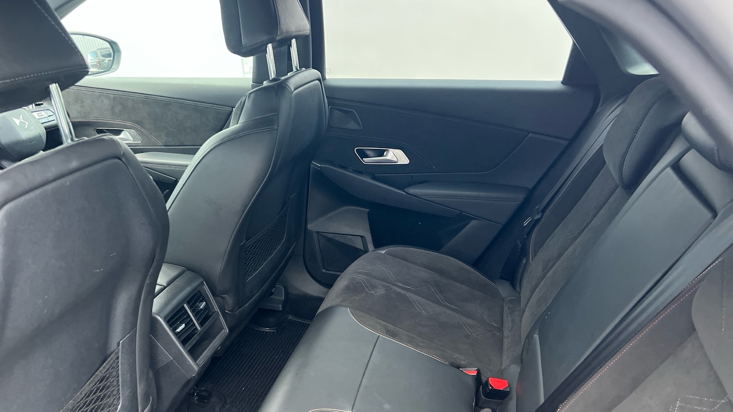 Used DS Automobiles DS 7 Crossback 2021 for sale - 76782550: Photo 16