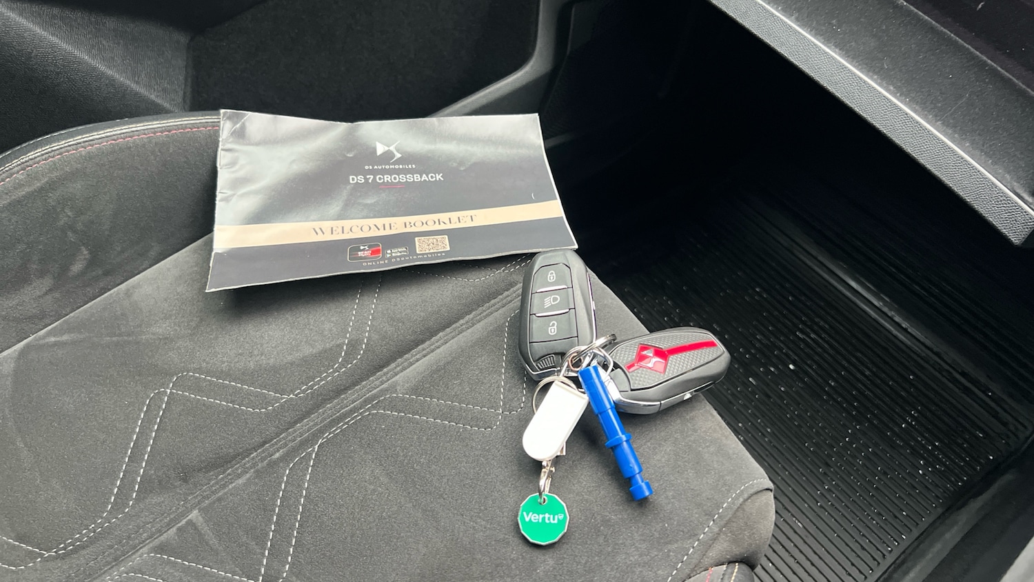 Used DS Automobiles DS 7 Crossback 2021 for sale - 76782550: Photo 19