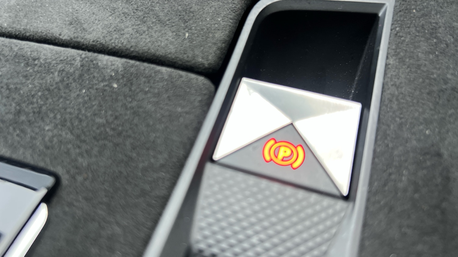 Used DS Automobiles DS 7 Crossback 2021 for sale - 76782550: Photo 29