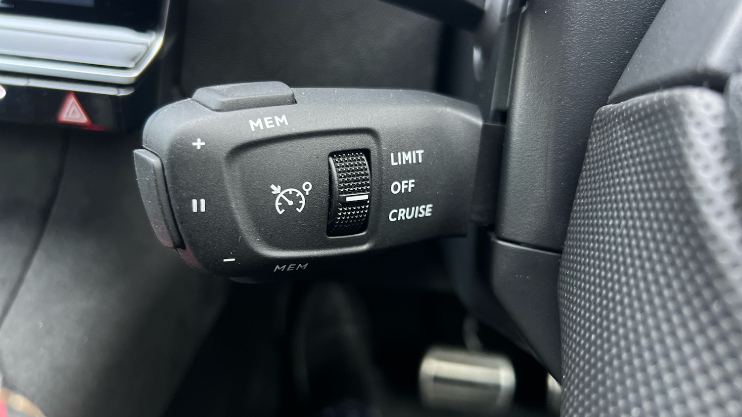 Used DS Automobiles DS 7 Crossback 2021 for sale - 76782550: Photo 37