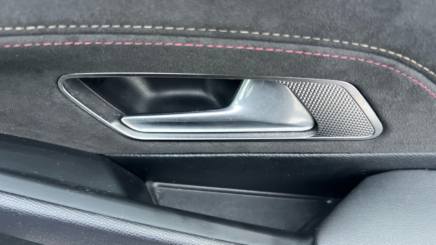 Used DS Automobiles DS 7 Crossback 2021 for sale - 76782550: Photo 41