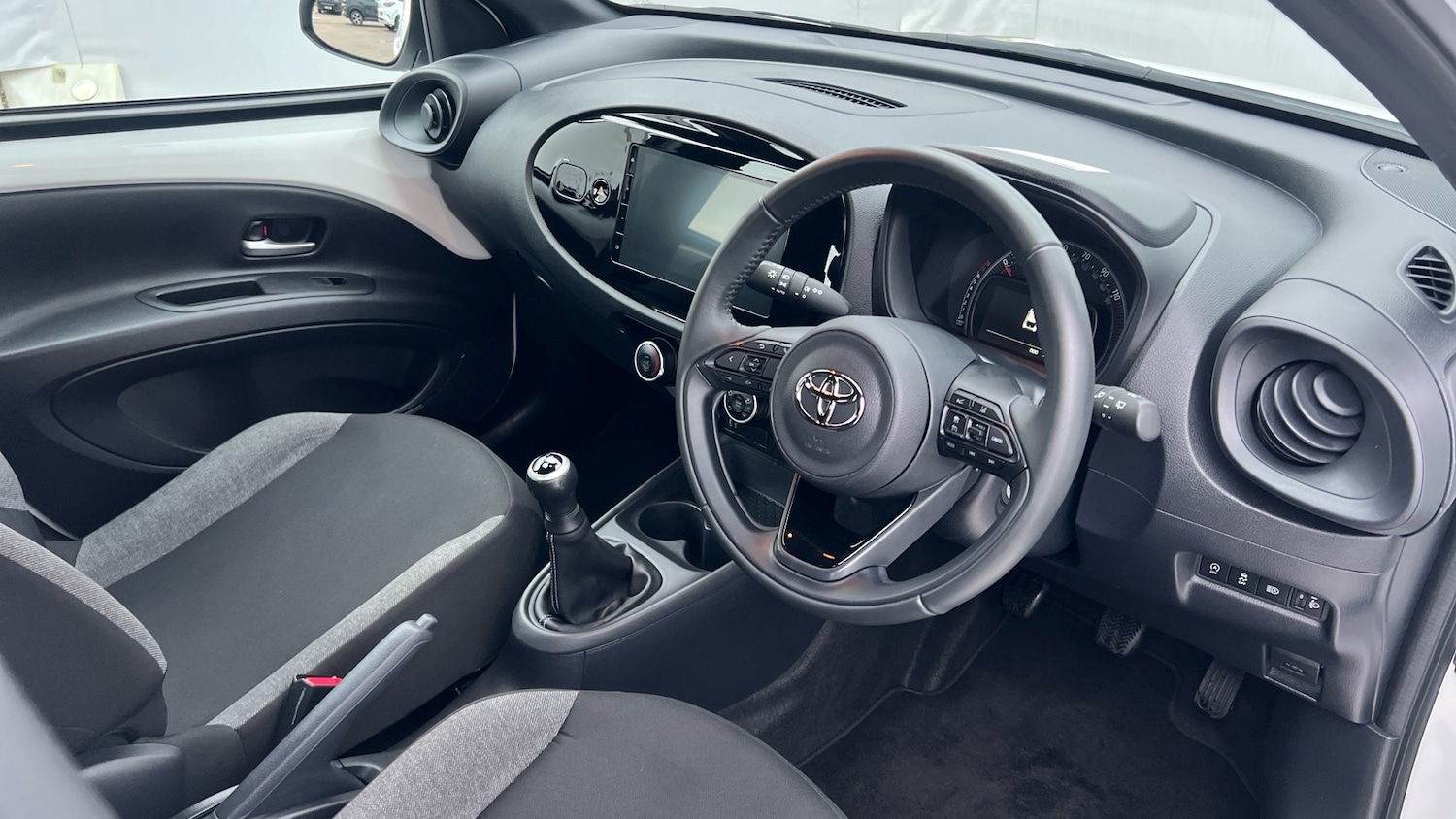 Used Toyota Aygo X 2024 for sale - 77262188: Photo 11