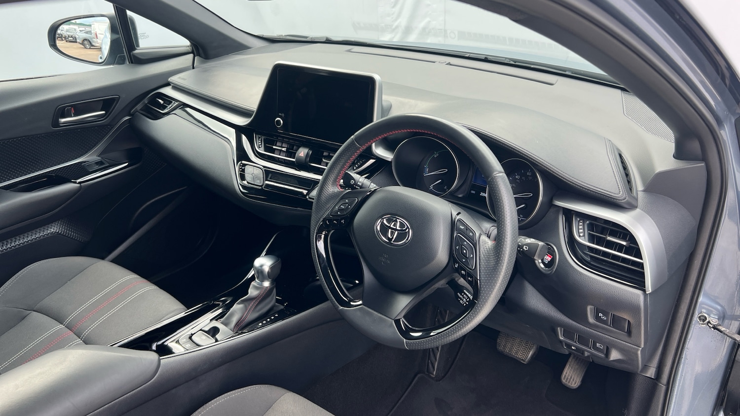 Used Toyota C-HR 2022 for sale - 76082361: Photo 11